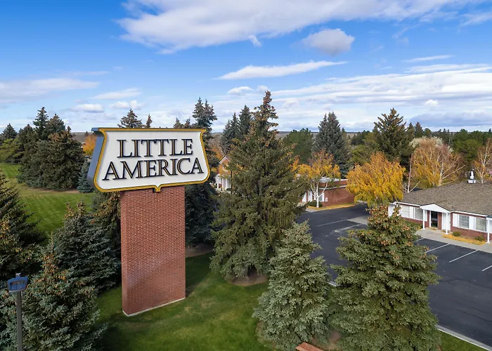 - Wyoming 4* Little America