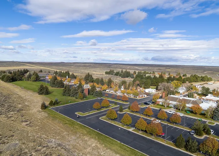 - Wyoming Hotel