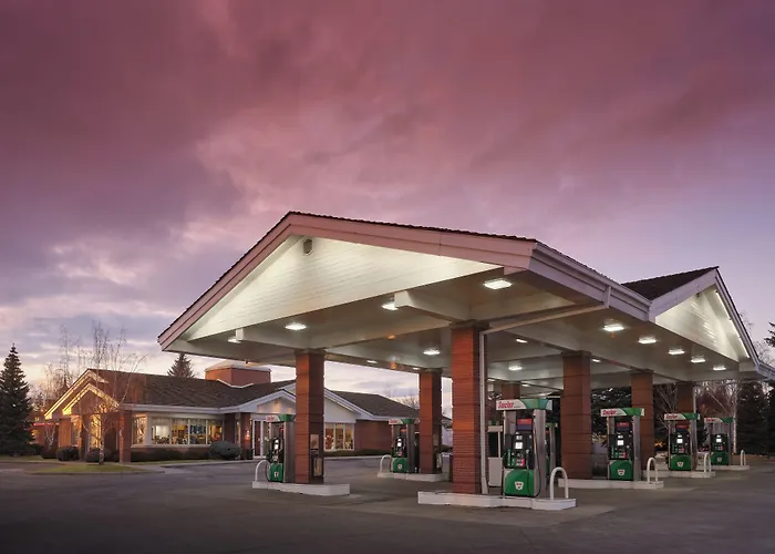 - Wyoming 4* Little America