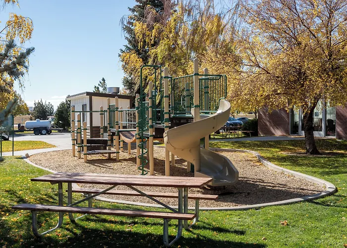 - Wyoming Hotel 4*